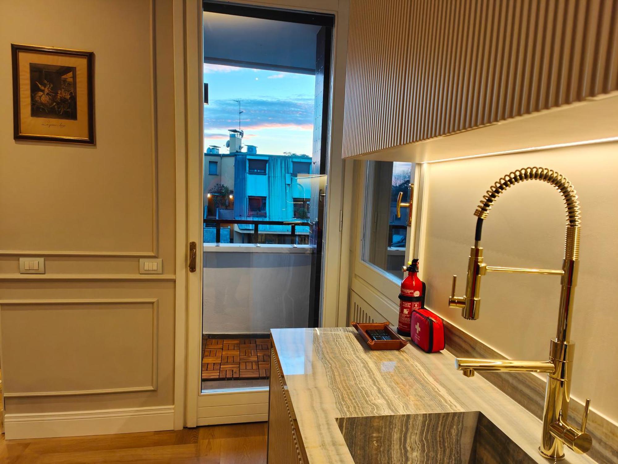 ミラノOttoboni 2A Luxury Penthouseアパートメント エクステリア 写真